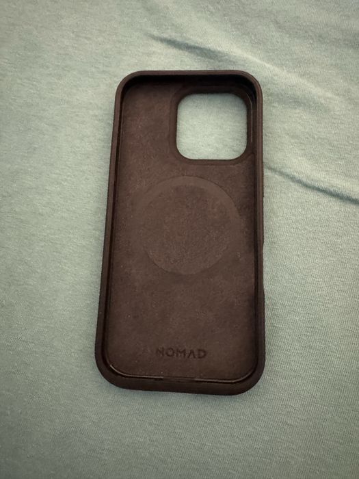 Кожен калъф за iphone 16 pro и 16 Nomad lether