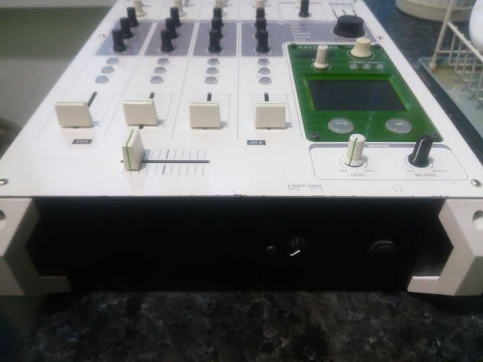 Dj Mixer KORG KM 402 and Kaoss Pad