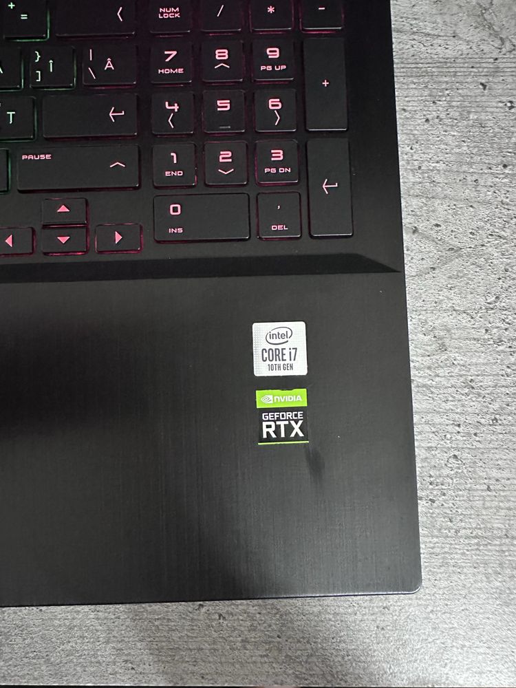 Laptop Gaming HP OMEN 17 300hz