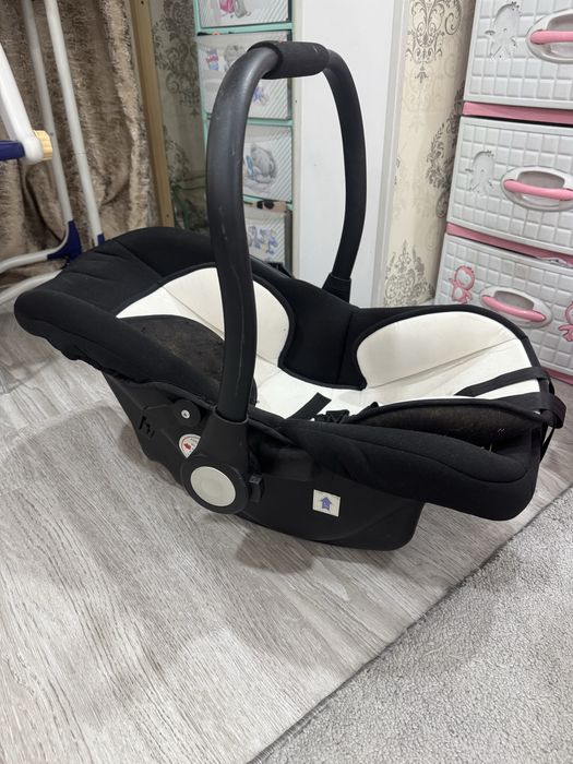 Продам Детскую Авто- Люльку