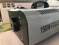 Masina fum 1500w cu leduri