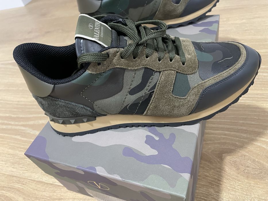 Valentino Garavani si o perche de hogan