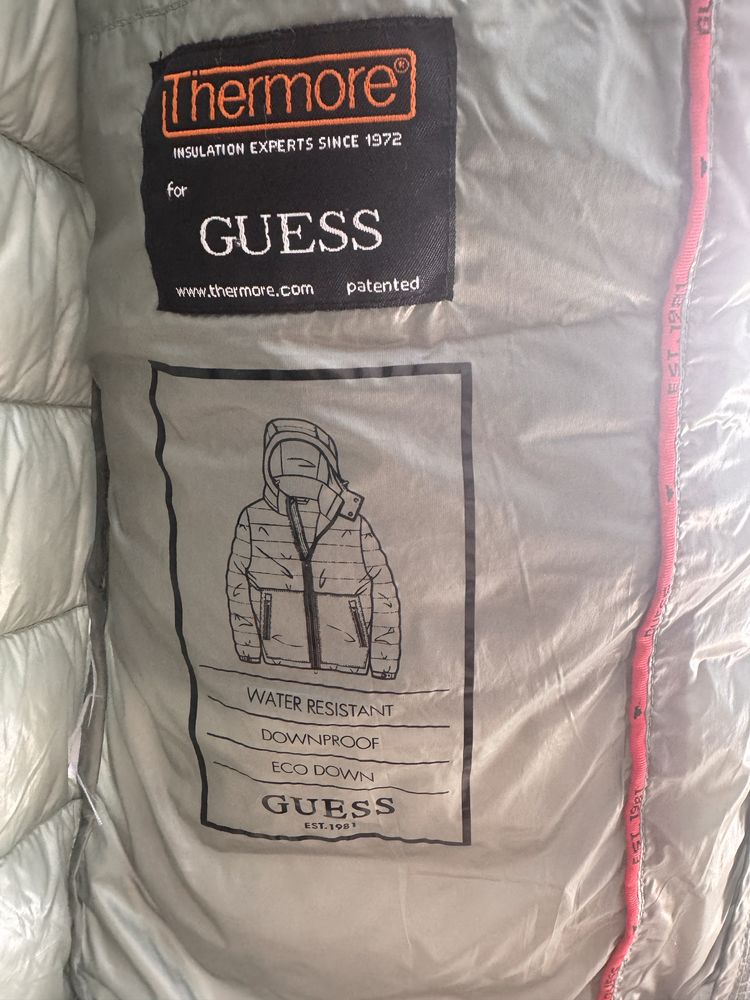 Geaca Guess varsta 7-8 ani