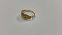 Златен пръстен 14 к проба 585.