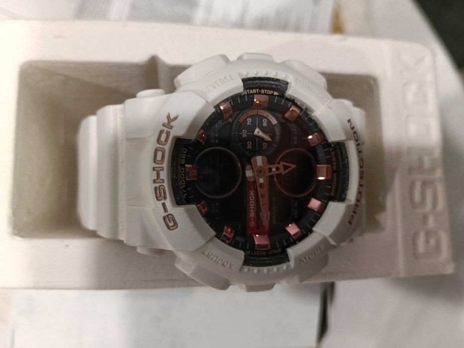 Дамски часовник G SHOK