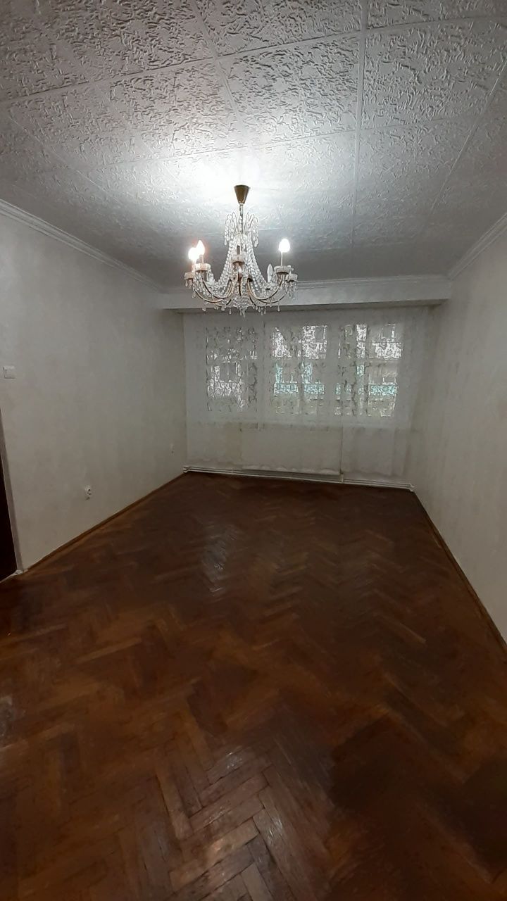 Inchiriez apartament nemobilat, Bulevard Independentei