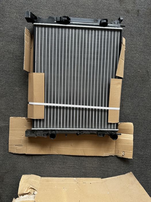 radiator apa racire motor nou renault master 2 cod 00053002