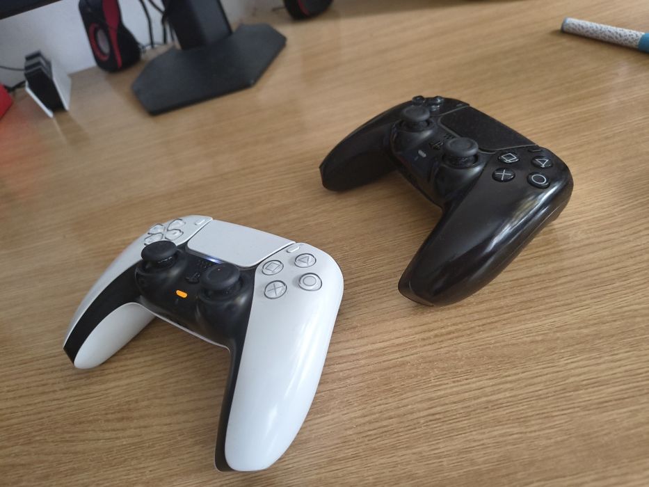 2 controlere Dualsense