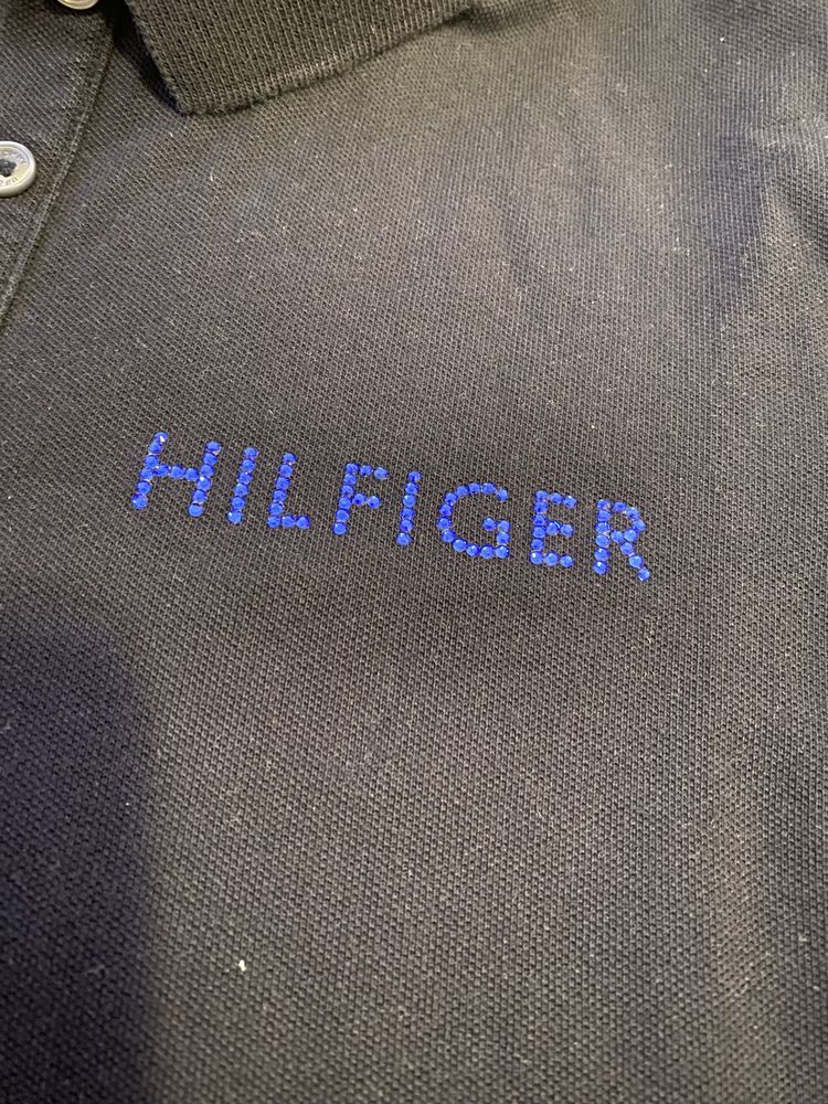 Тениска на Tommy Hilfiger тъмно синя