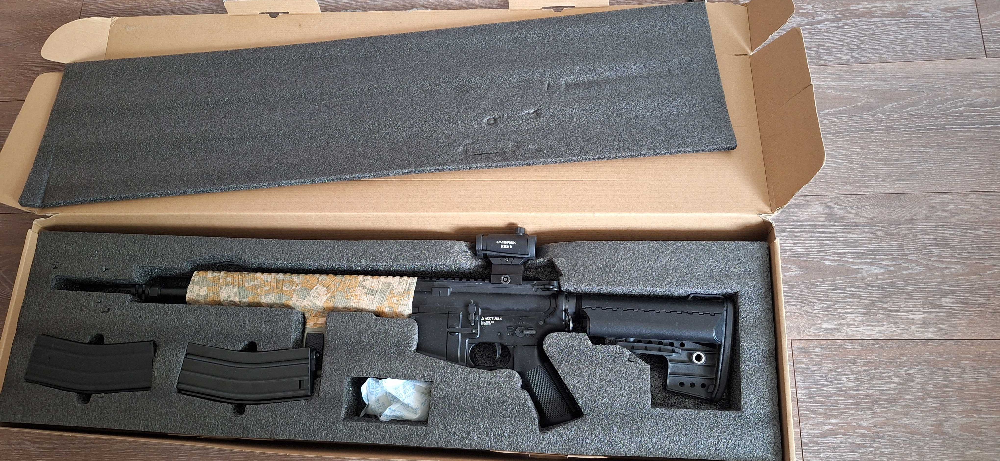 Пълен комплект еърсофт Arcturus AR15 с Umarex RDS 6 airsoft реплика