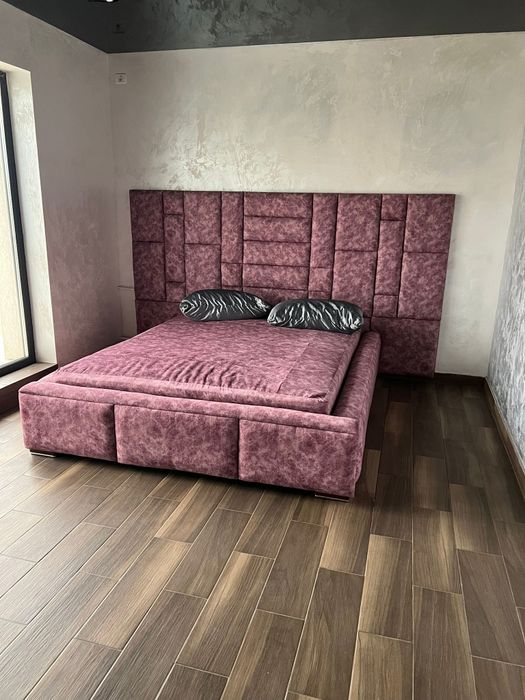 Paturi  tapițate  de  vânzare