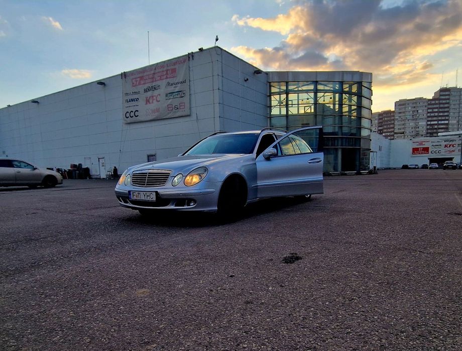Mercedes W211 -E-clase