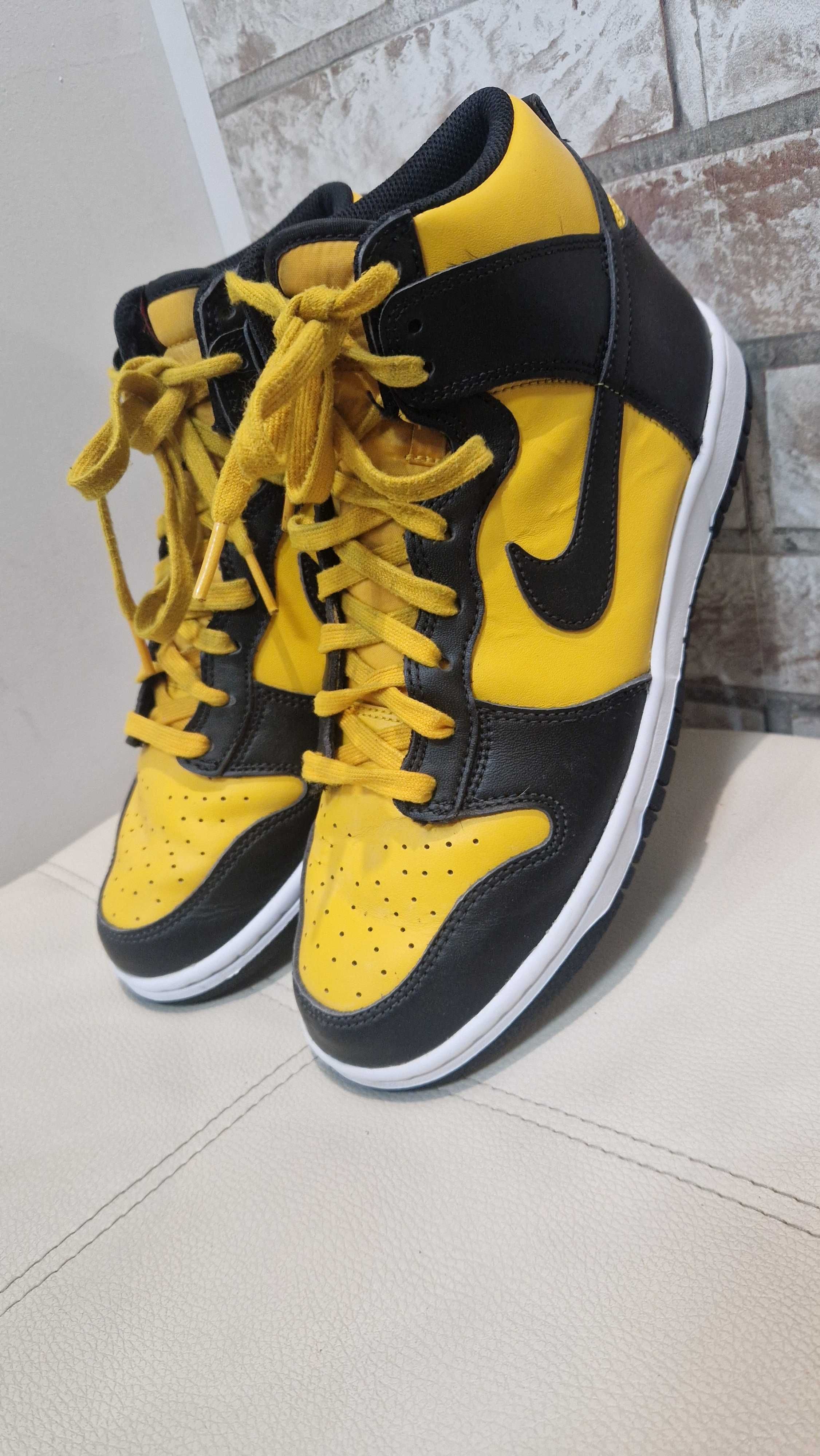 Оригинални мъжки маратонки- Nike Dunk