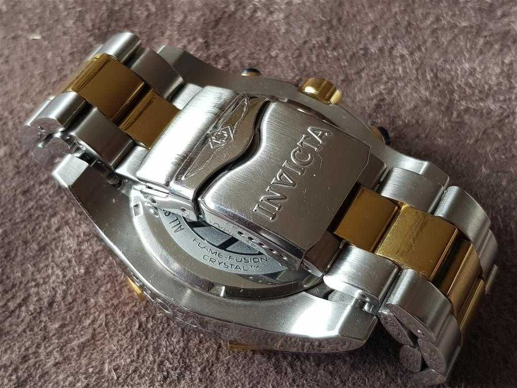 Мъжки часовник Invicta Bolt 52мм Оригинален Спортен Елегантен Нов