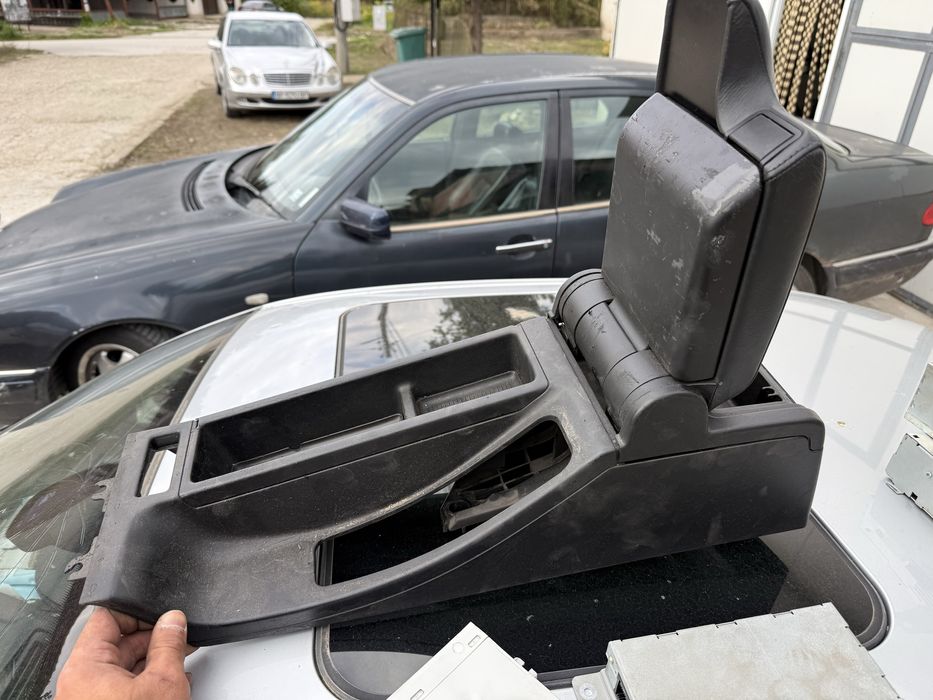 Подлакътник за е46 купе