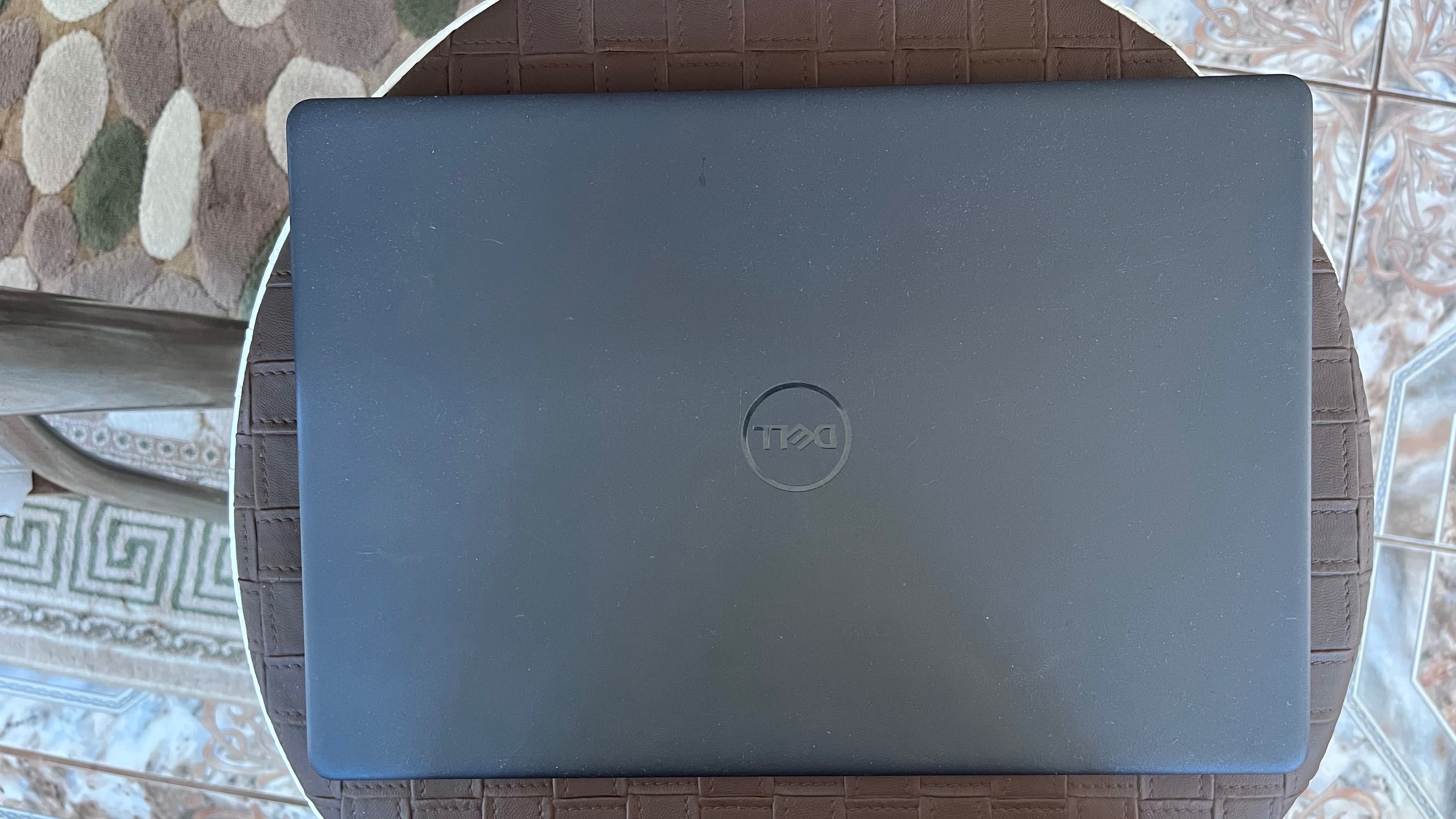 Лаптоп DELL Inspiron 14 3515, 15.6" HD + Natec охладител