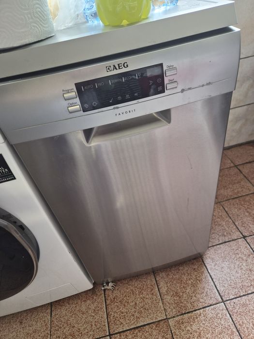 Съдомиялна машина AEG 45 см