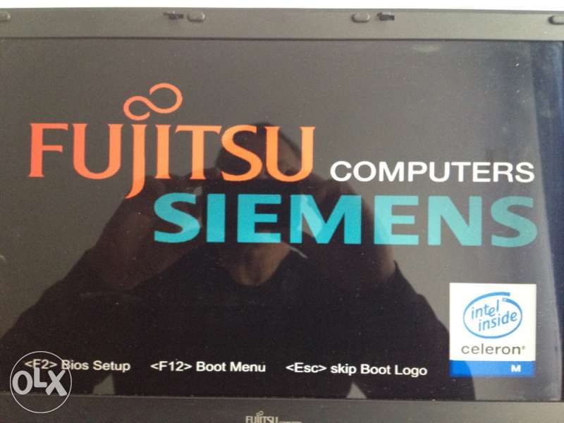 Лаптоп модел Fujitsu Simens