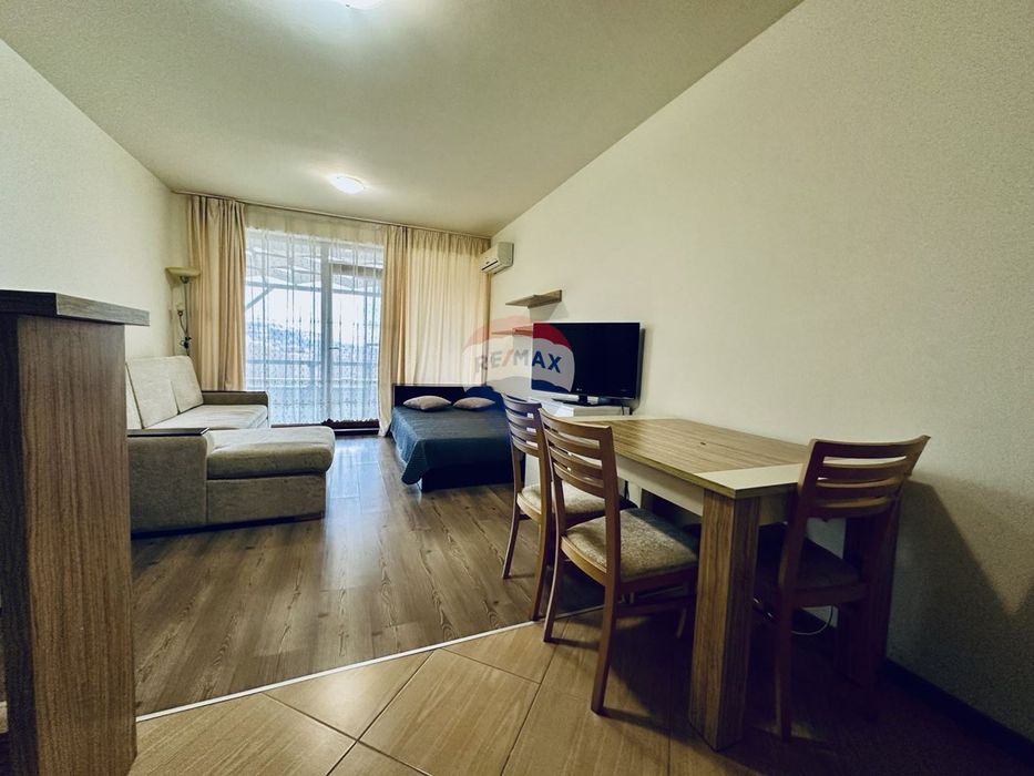 Продава се Едностаен апартамент в Балчик - 57 кв.м за 965 €/кв.м - Снимка #2
