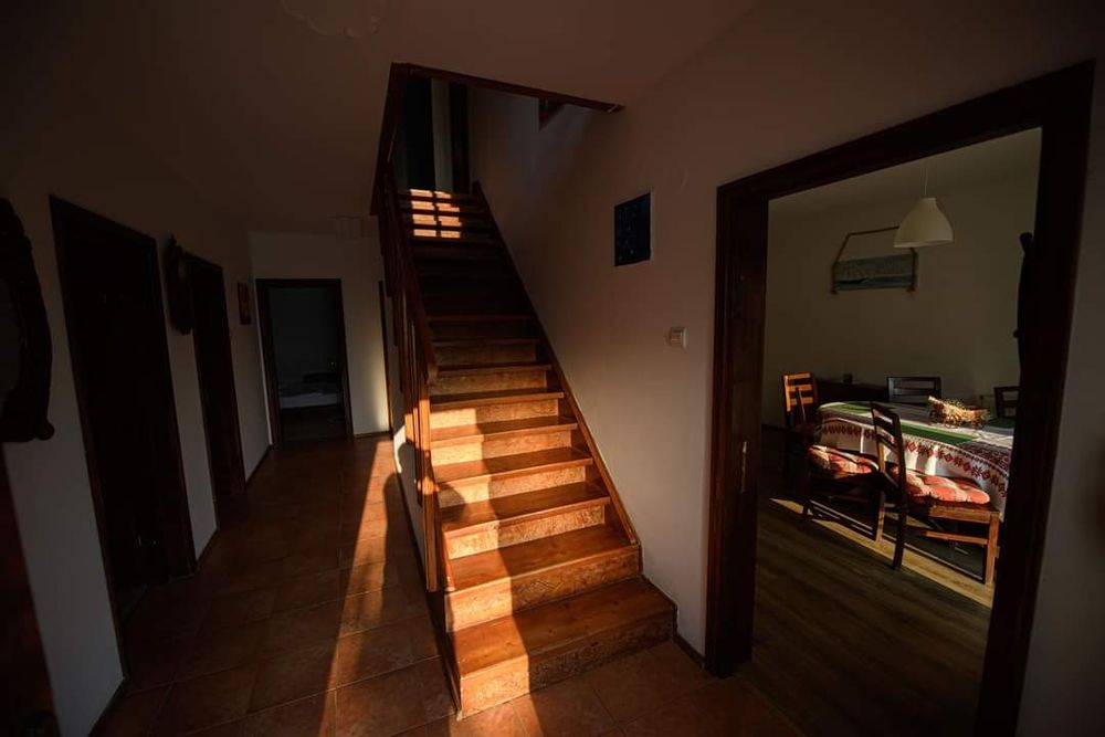 Pensiune 7 camere, teren 500 m2