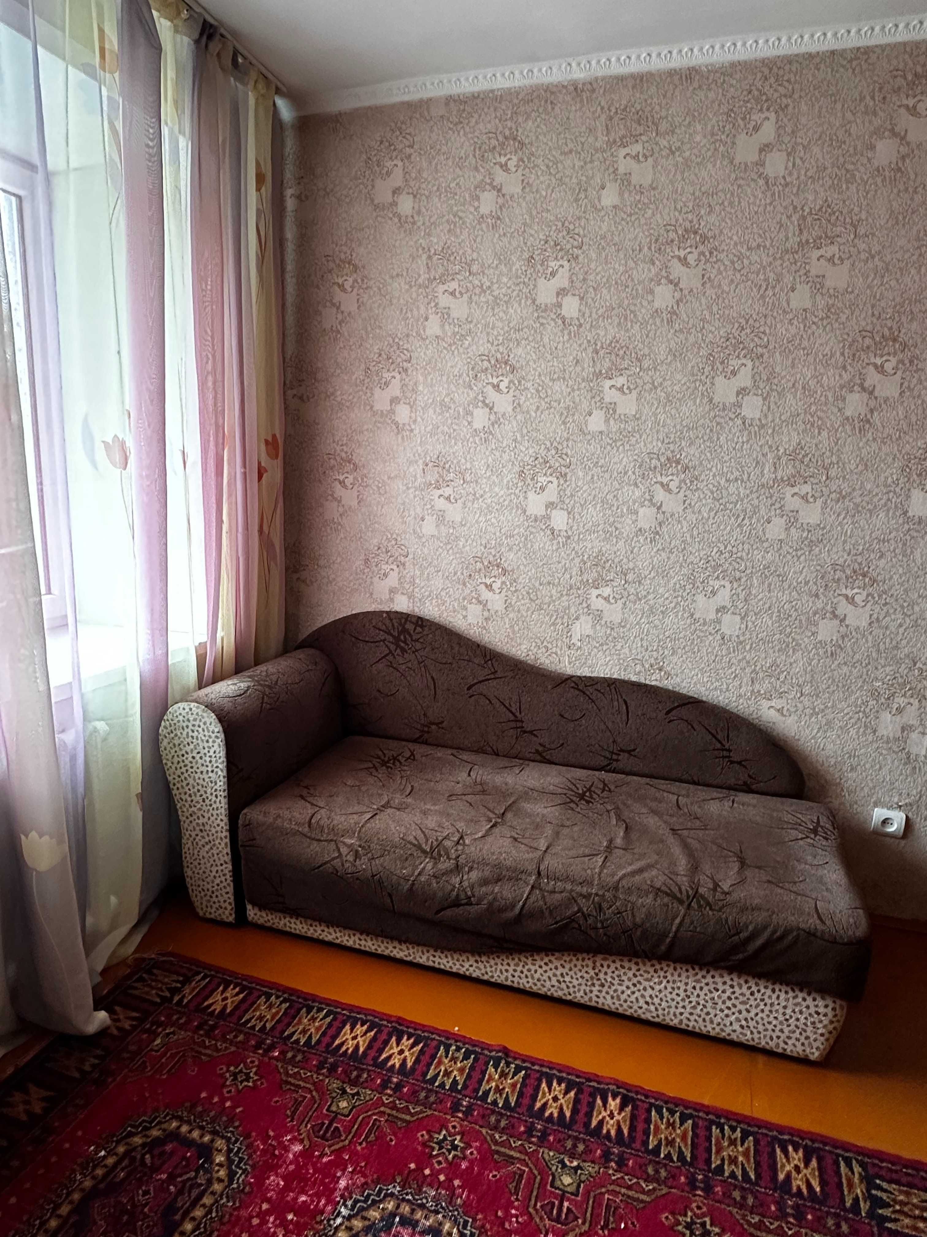 Продам 3-ех комнатную квартиру в 19 - мкр.