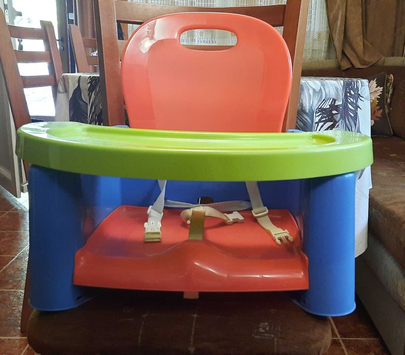 Бебешко столче за хранене и игра