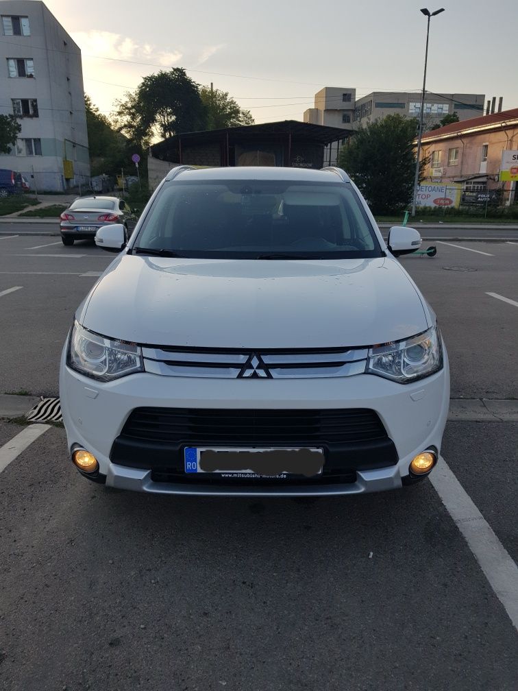 Mitsubishi Outlander 3 , 2268 cc , diesel 4x4