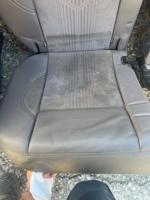 Кожен салон с плат посредата кафяв на цвят Пежо 2012год Peugeot 2008