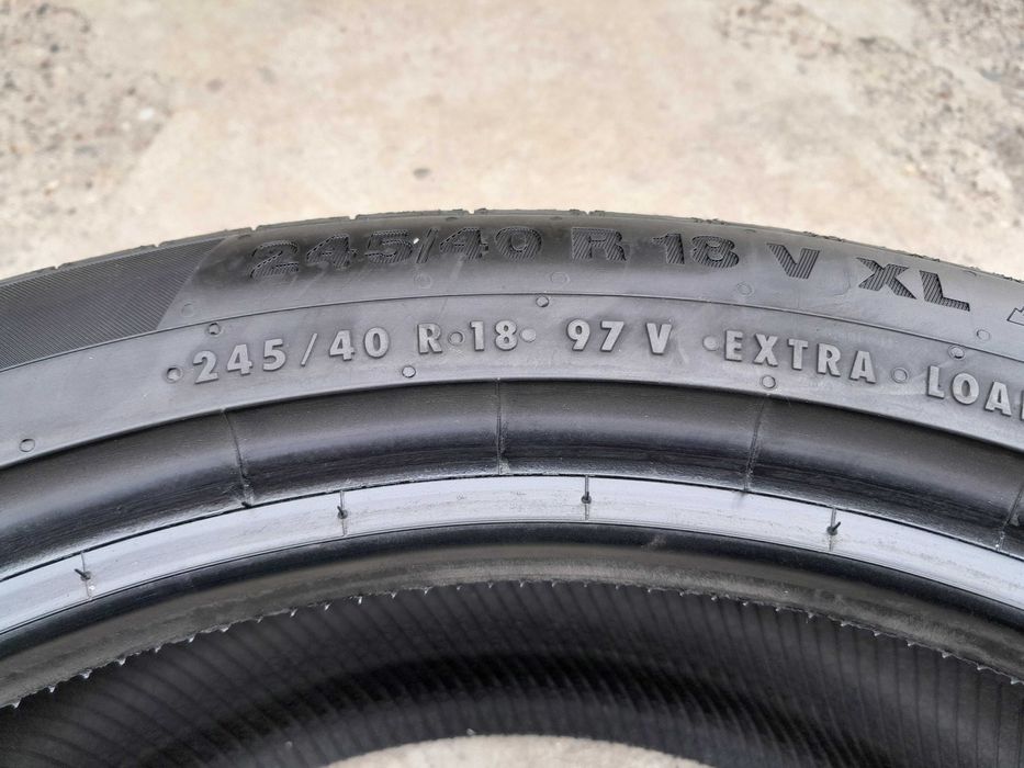 O anvelopa iarna 235 45 18 continental winter TS 850P profil 8 mm