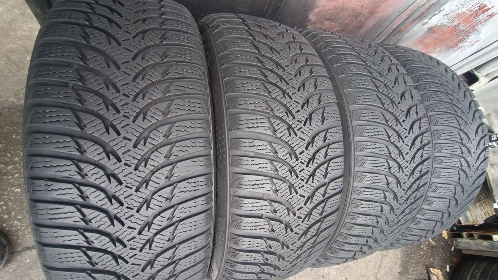 205/55/16 Kumho .