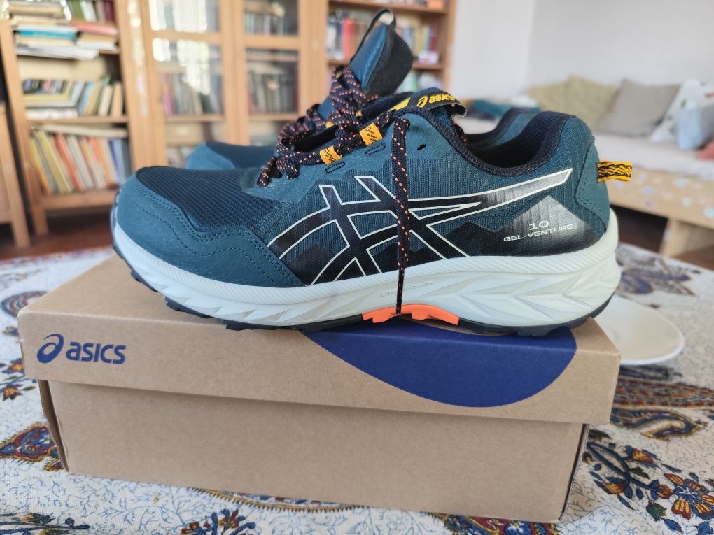 Маратонки ASICS gel-venture 10