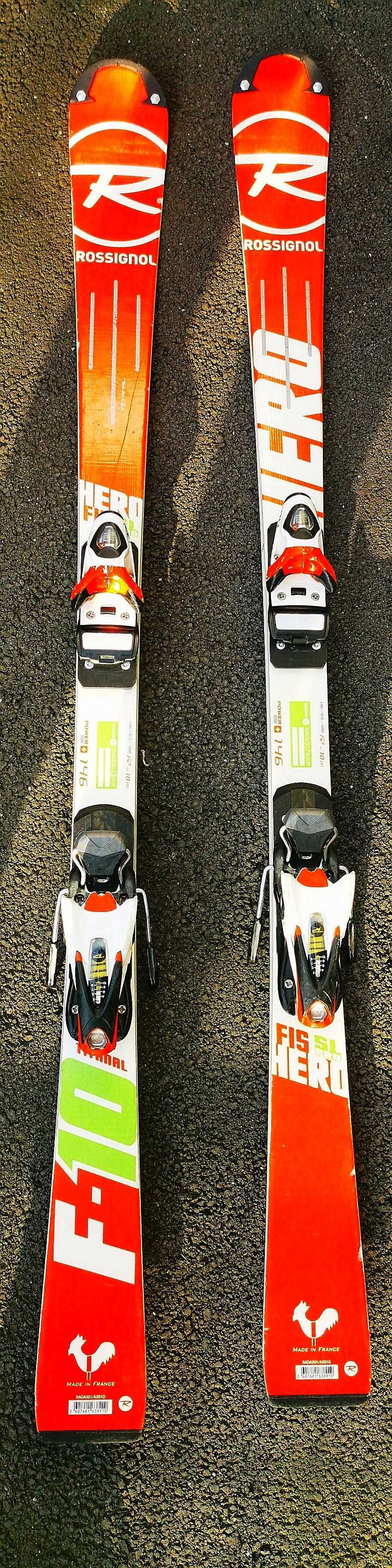 Schiuri Rossignol hero FIS SL Racing 146