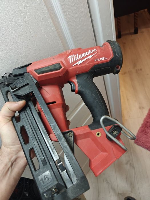 Pistol ciue Milwaukee m18fn16ga