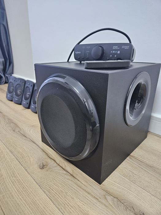 Sistem 5.1 Logitech Z906