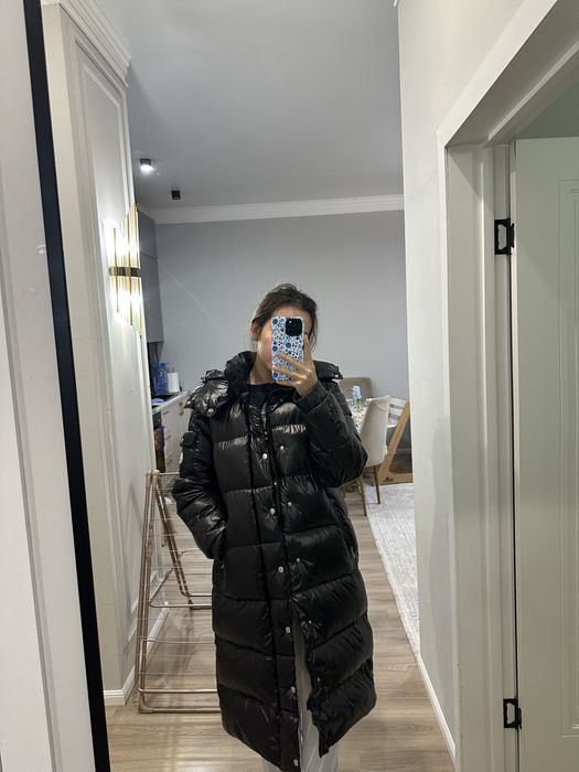 Продается куртка Moncler