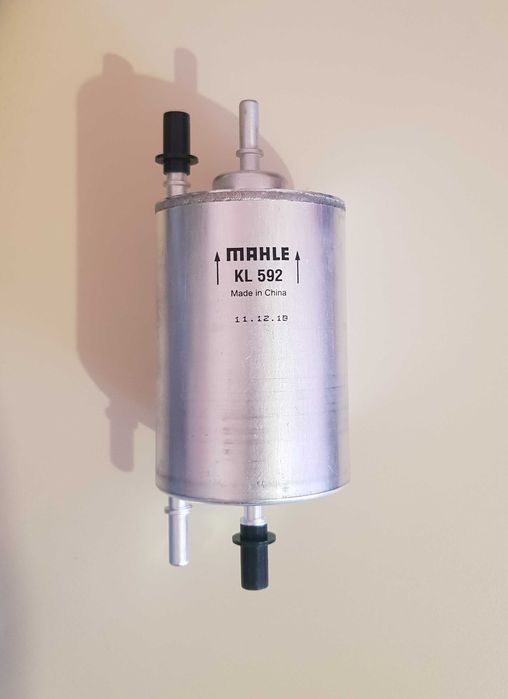 Нов Горивен (бензинов) филтър MAHLE KL592