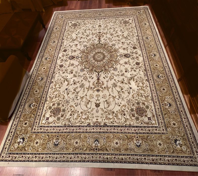 Ковер 3 на 4 в отличном состоянии