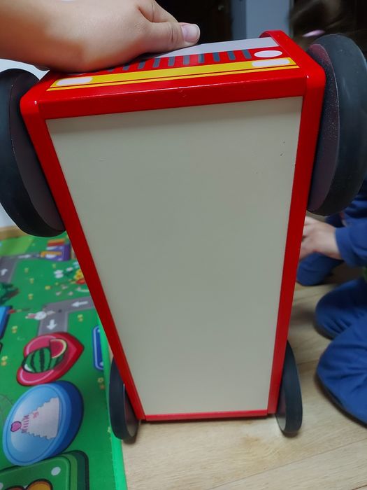 Masinuta ride on/push along