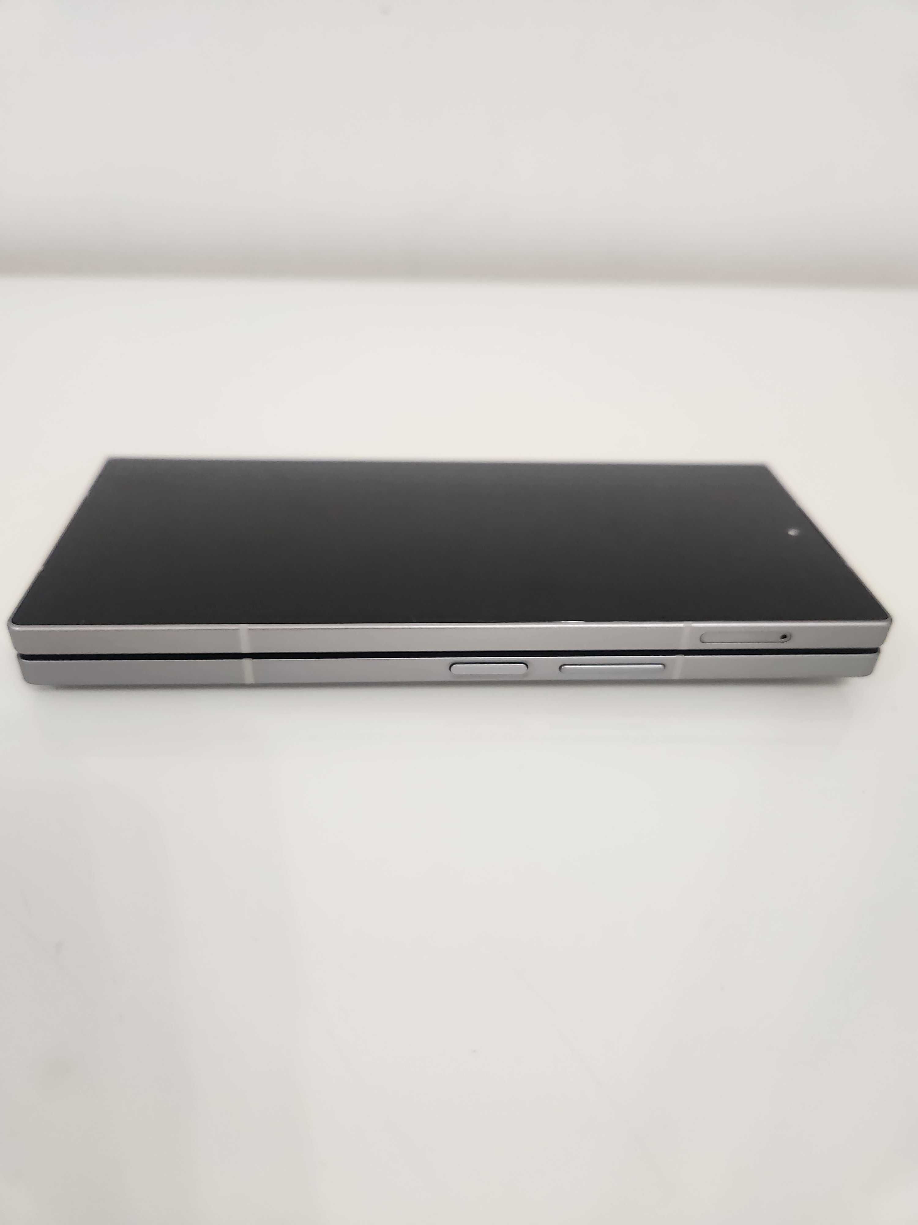 Samsung Galaxy Z Fold 6