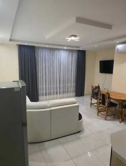 Дава се под наем Двустаен апартамент в Пловдив, Кючук Париж - 72 кв.м за 375 € - Снимка #3