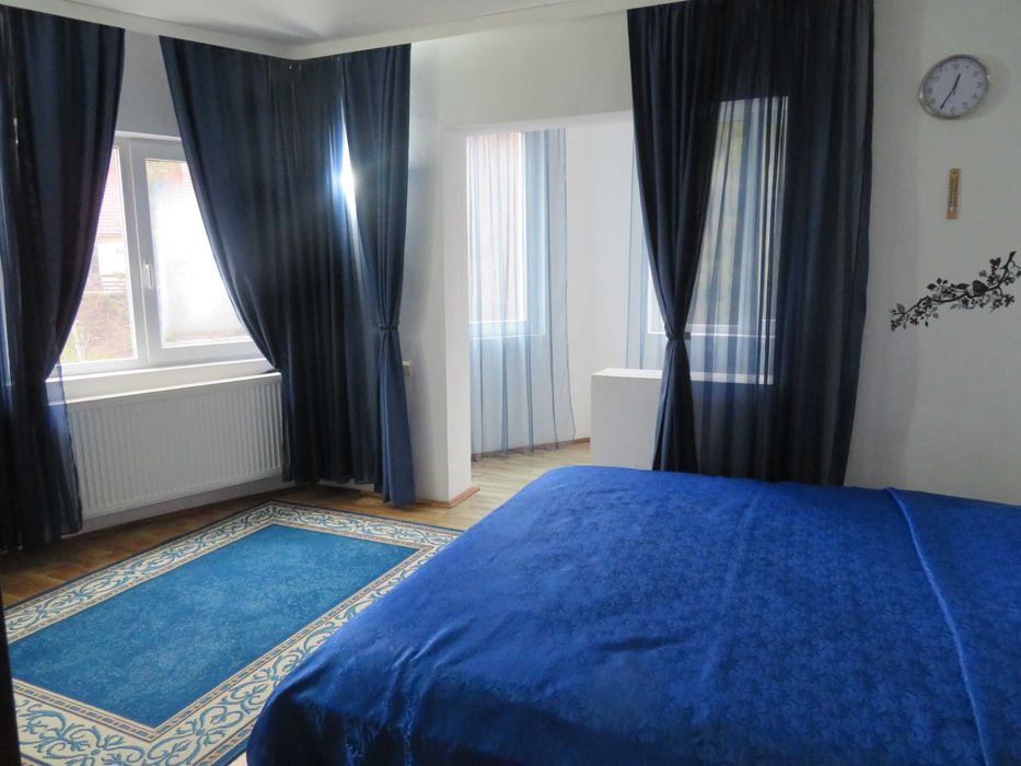 Cazare CHEIE toată vila munte Predeal REVELION  CRACIUN (15 pers)