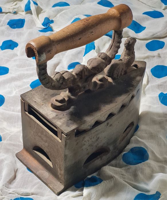 Fier de călcat cu jaratec