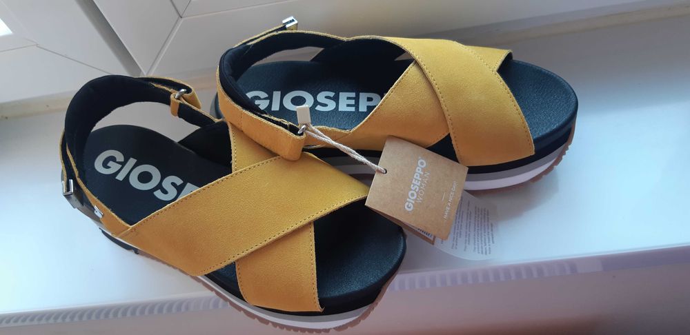 Sandale piele noi in cutie