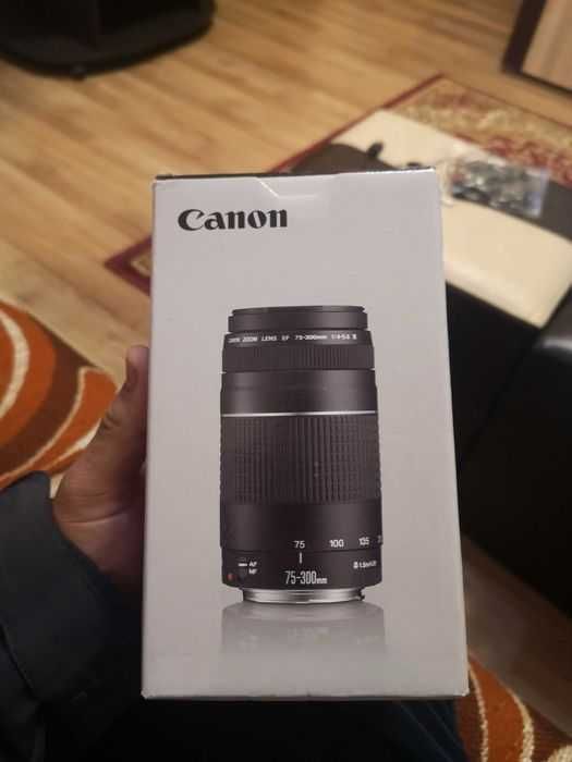 Obiectiv Canon EF 75-300mm f/4-5.6 III , nou nefolosit .