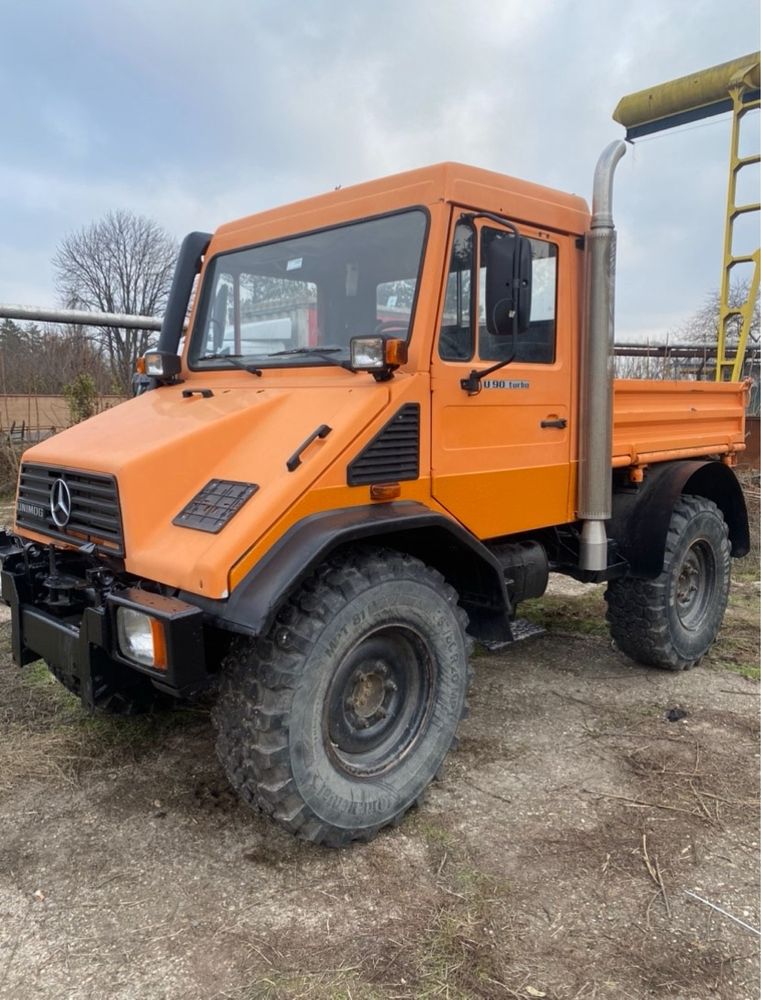 Mercedes Unimog U90