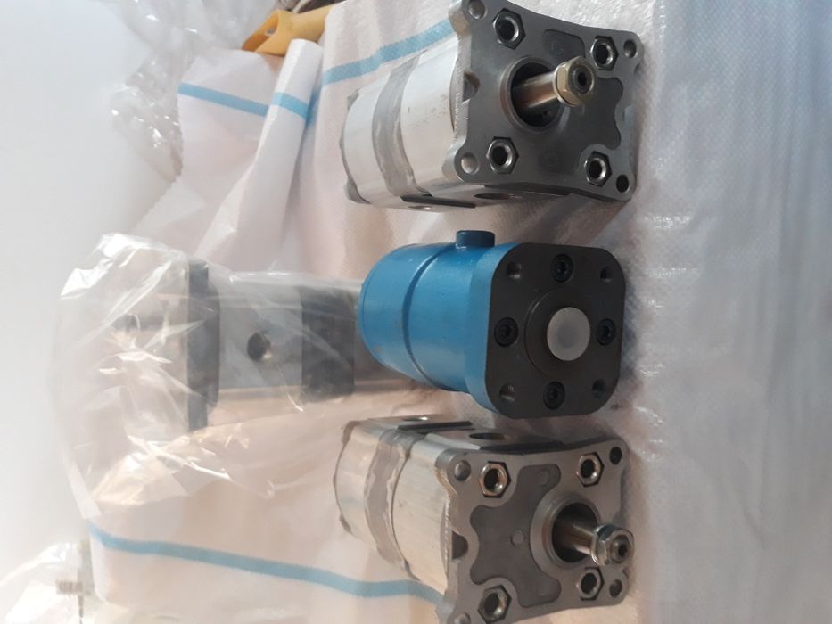 POMPE hidraulice noi