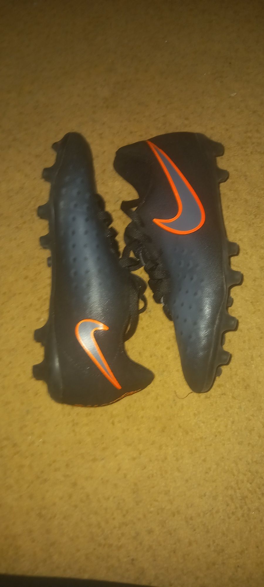 Бутонки Nike Magista