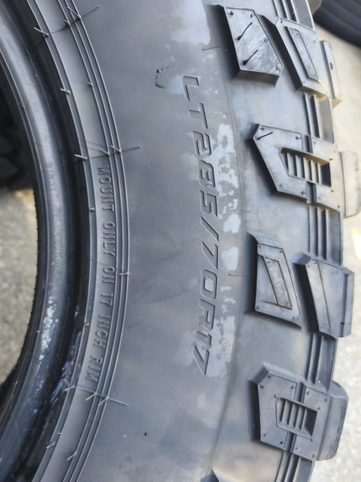 285/70/17" 4бр Cooper discoverer stt pro,dot0423