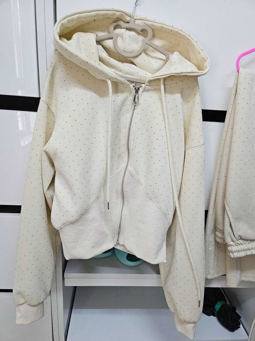 Дански бежов екип