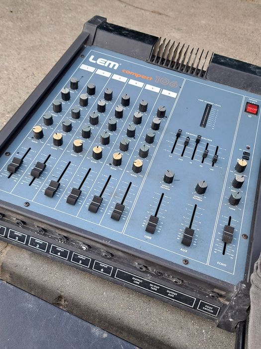 mixer cu amplificare   2x100 v